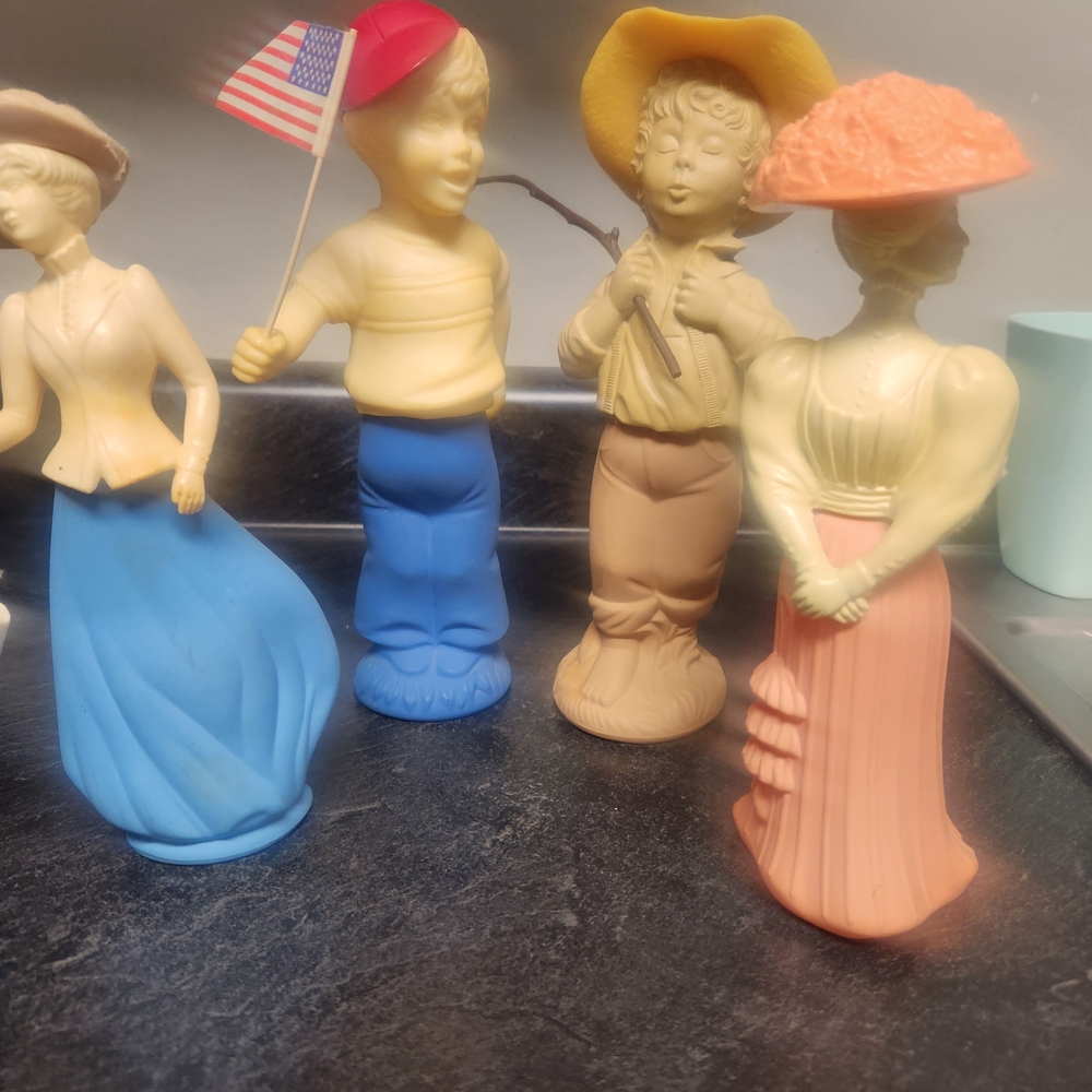 Avon Vintage Figurines Set - Blue, Brown, Pink